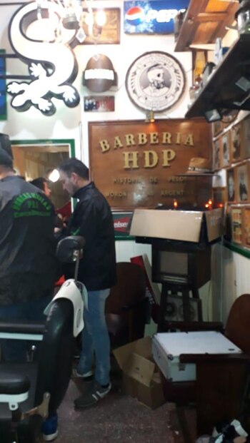 La barbería HDP que se usaba como fachada para cautivar clientes