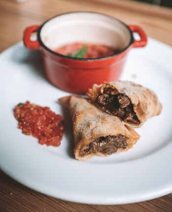 Las empanadas cortada a cuchillo