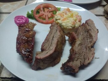 Carne al torrentes con ensalada