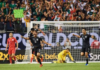 Dos Santos corre para festejar