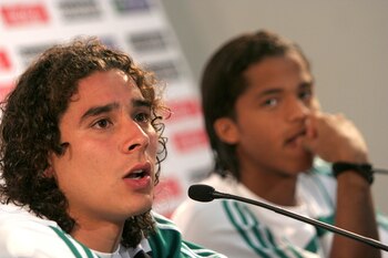 Tanto Ochoa como Giovani Dos