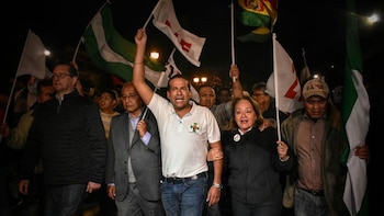 Los candidatos presidenciales Óscar Ortiz,