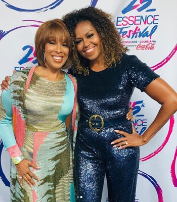 Haciendo gala de su estilo