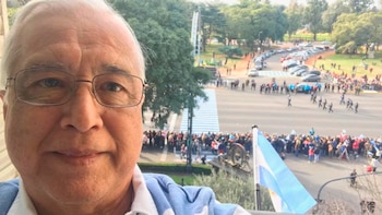 Edward Prado se sacó una