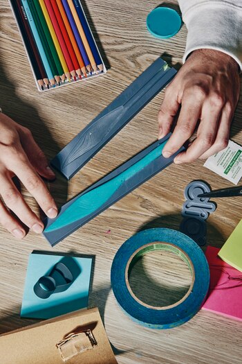 Izquierda: una impresora 3D en