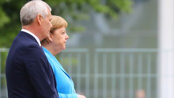 Angela Merkel junto al premier