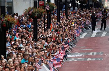 El desfile del equipo femenino
