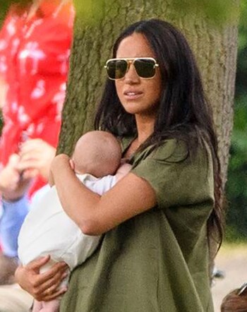 La duquesa reapareció junto Archie