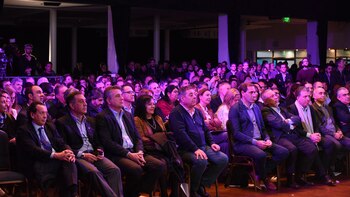 Ministros y dirigentes en Parque