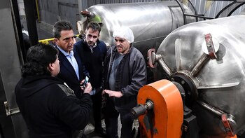 Massa visitó un pyme en