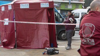 El cuerpo fue hallado esta madrugada (Adrián Escandar)