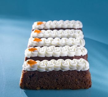 Mini carrot cake con frosting