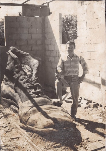 Tito en su taller de