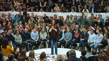 La gobernadora bonaerense en uno