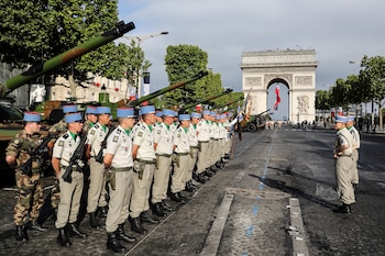 Soldados franceses junto a sus