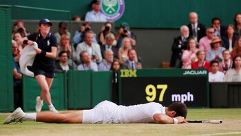 Djokovic supera por 26-22 a Federer en el historia entre ambos (REUTERS)