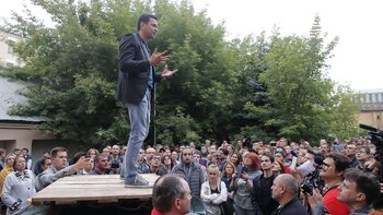 Los políticos fueron detenidos al