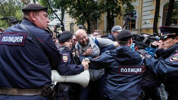 Las detenciones en Moscú (REUTERS/Maxim