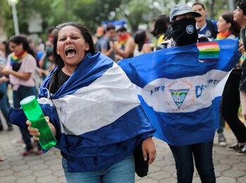 Manifestantes contra Ortega en Managua, Nicaragua