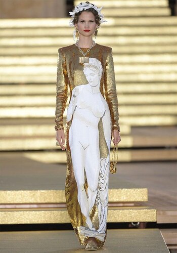 Vestido georgette totalmente bordado con