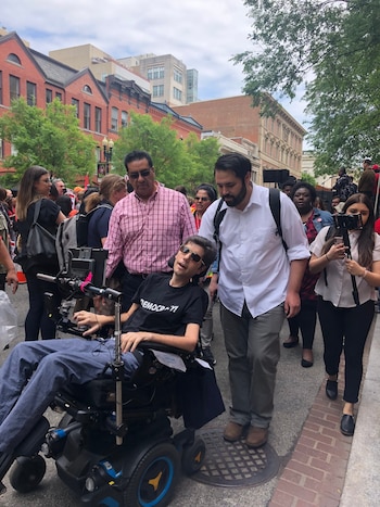 Ady Barkan (Foto: Twitter)