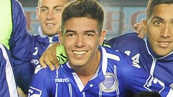 Pizarro debutó en la Primera del “Tomba” en 2017 y es señalado como una de las grandes promesas de la cantera (FotoBaires)