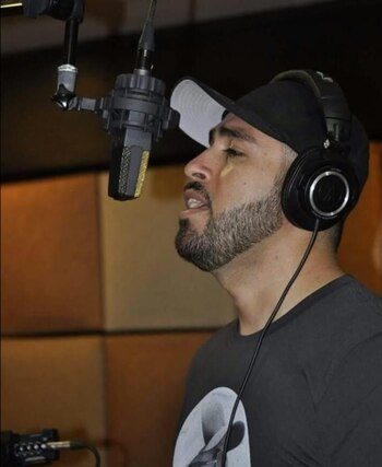 Barraza nació en Sinaloa, pero