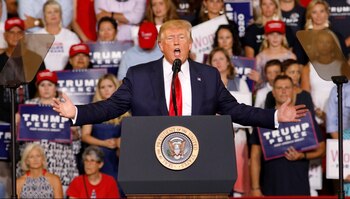 Trump moviliza a su base