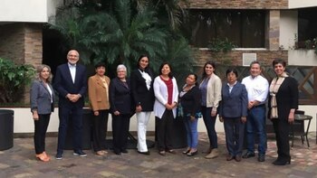 Carlos Mesa en campaña con