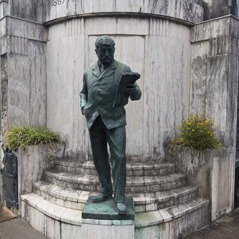 El monumento del comisario José