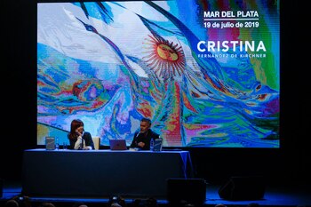 La ex mandataria llegó el