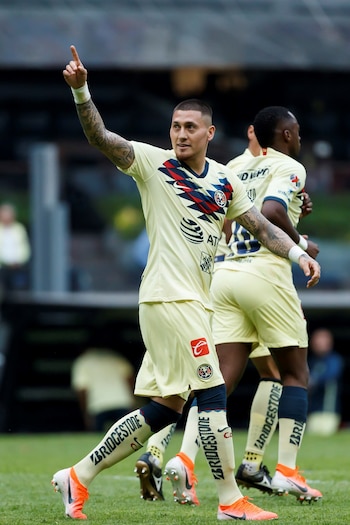 Nicolás Castillo celebró así una
