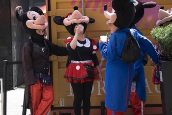 En Nueva York, personas disfrazadas