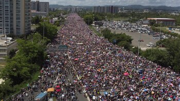 La masiva movilización contra Roselló