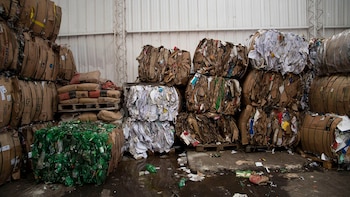 Con el material prensado se