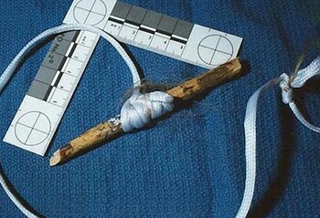 Junto al cadáver de la