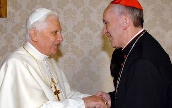 Joseph Ratzinger y Jorge Bergoglio