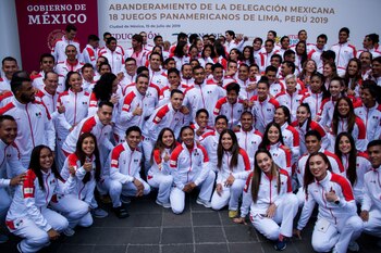 Después del abanderamiento, Orozco también