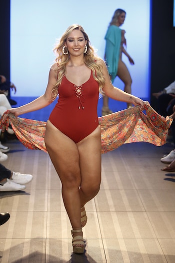 Otro de los trajes de