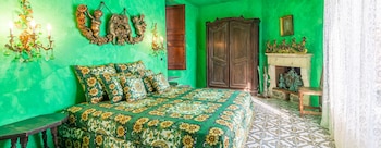 La viilla tiene siete suites, cada una decorada en un color diferente