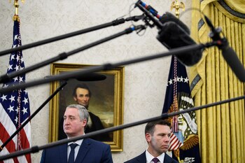 Kevin McAleenan y el ministro