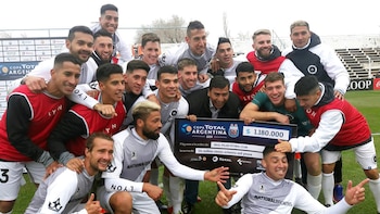 El plantel de Real Pilar