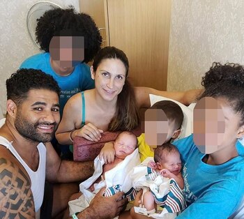 El día que los mellizos nacieron,