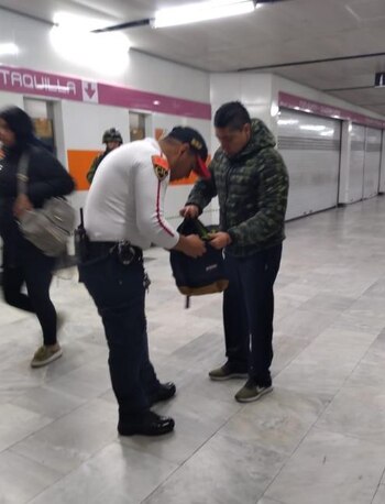 Los agentes de la Guardia