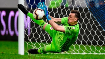 Franco Armani contuvo dos penales