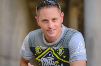 Comenzó su canal de internet