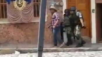 El uniformado aceptó retirarse del