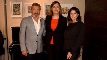 Daniel Vila y Pamela David acompañaron a Liliana Parodi en su presentación