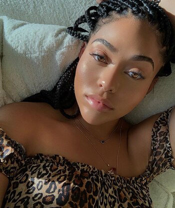 (IG: jordynwoods)