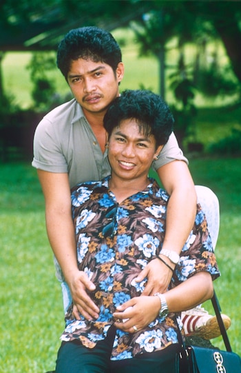 Edwyn y su pareja.¿ engañaron